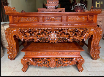 Bàn thờ nhà ống hướng Đông – Hướng đặt hợp lý và lưu ý phong thủy